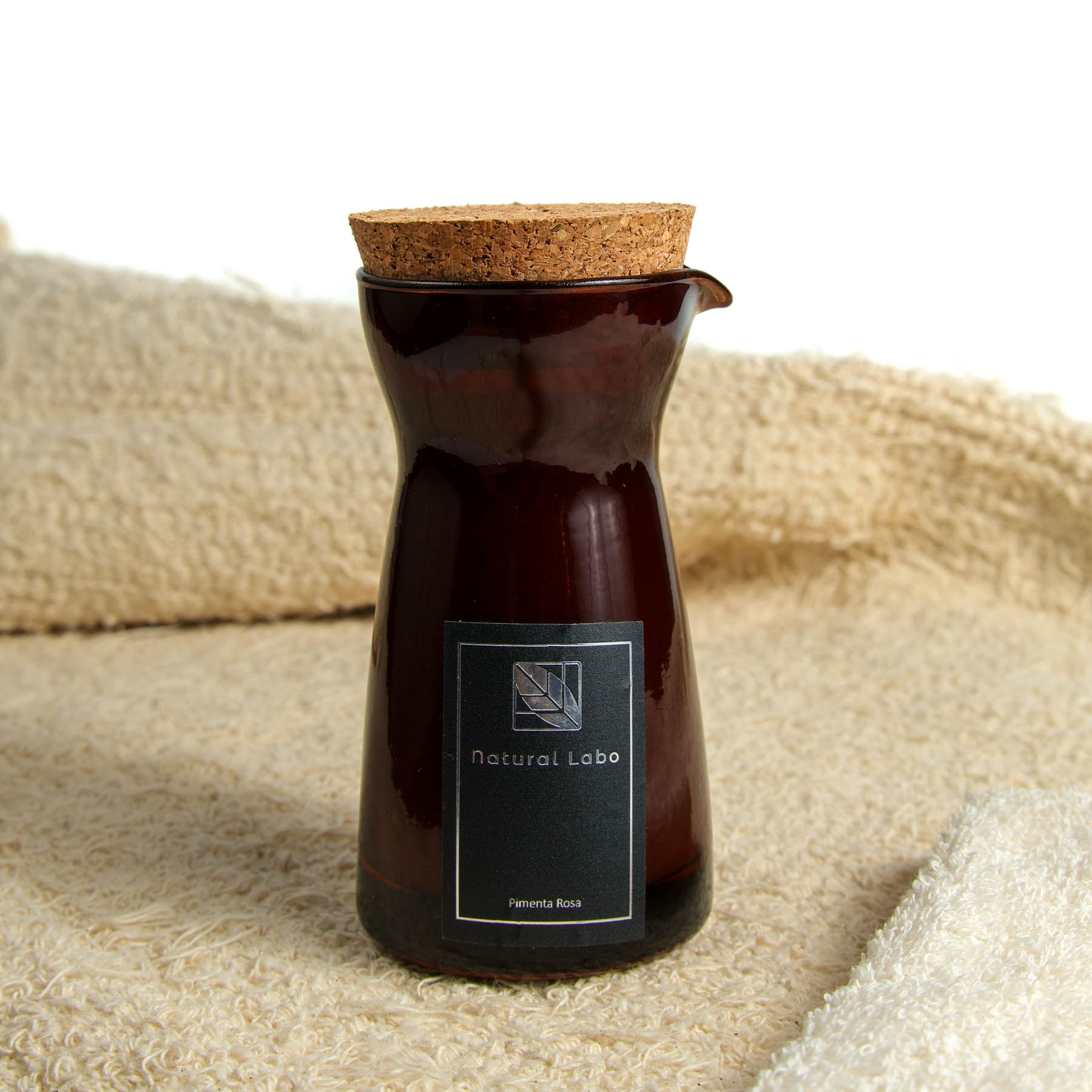 Vela de Massagem Natural Labo Pimenta Rosa 75g – Bico Dosador